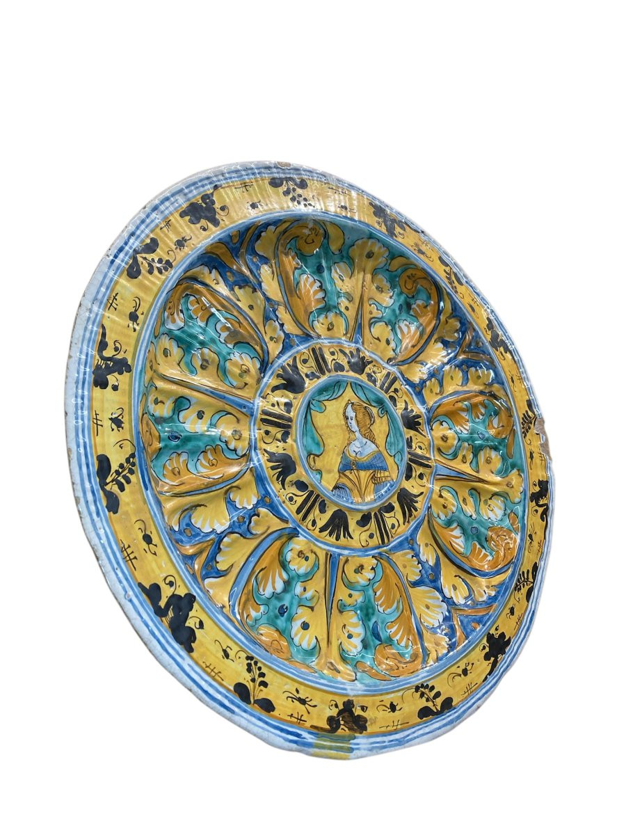 Deruta - II metà del XVI sec. - Piatto da parata in maiolica con Dama e motivi vegetali-photo-4