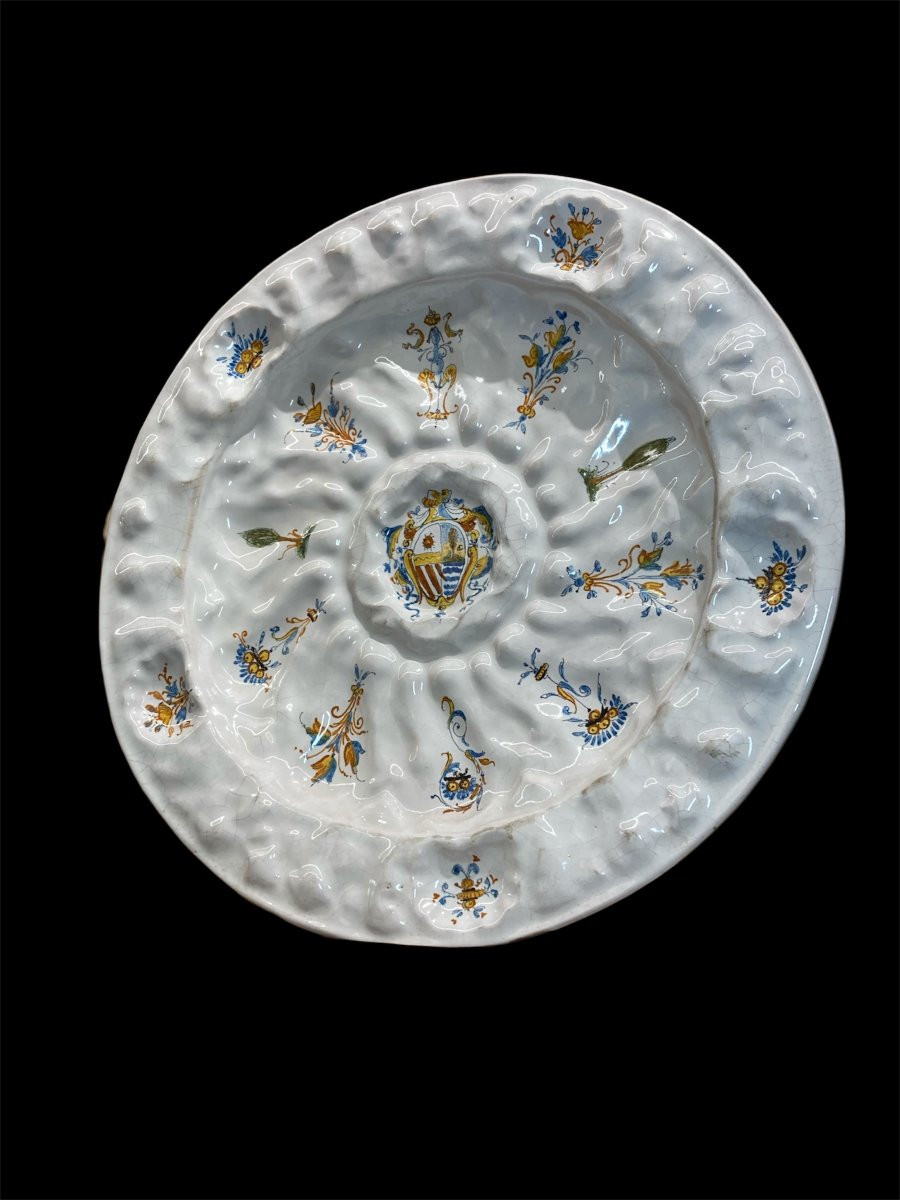 Faenza - II metà del XVI sec. - Piatto da parata in maiolica con stemma e decorazioni -photo-3