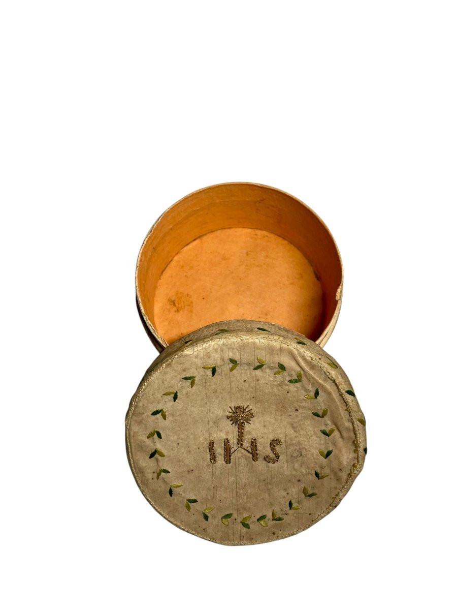 Fine XVIII sec. - Seta ricamata e carta - Scatolina porta ostie-photo-4