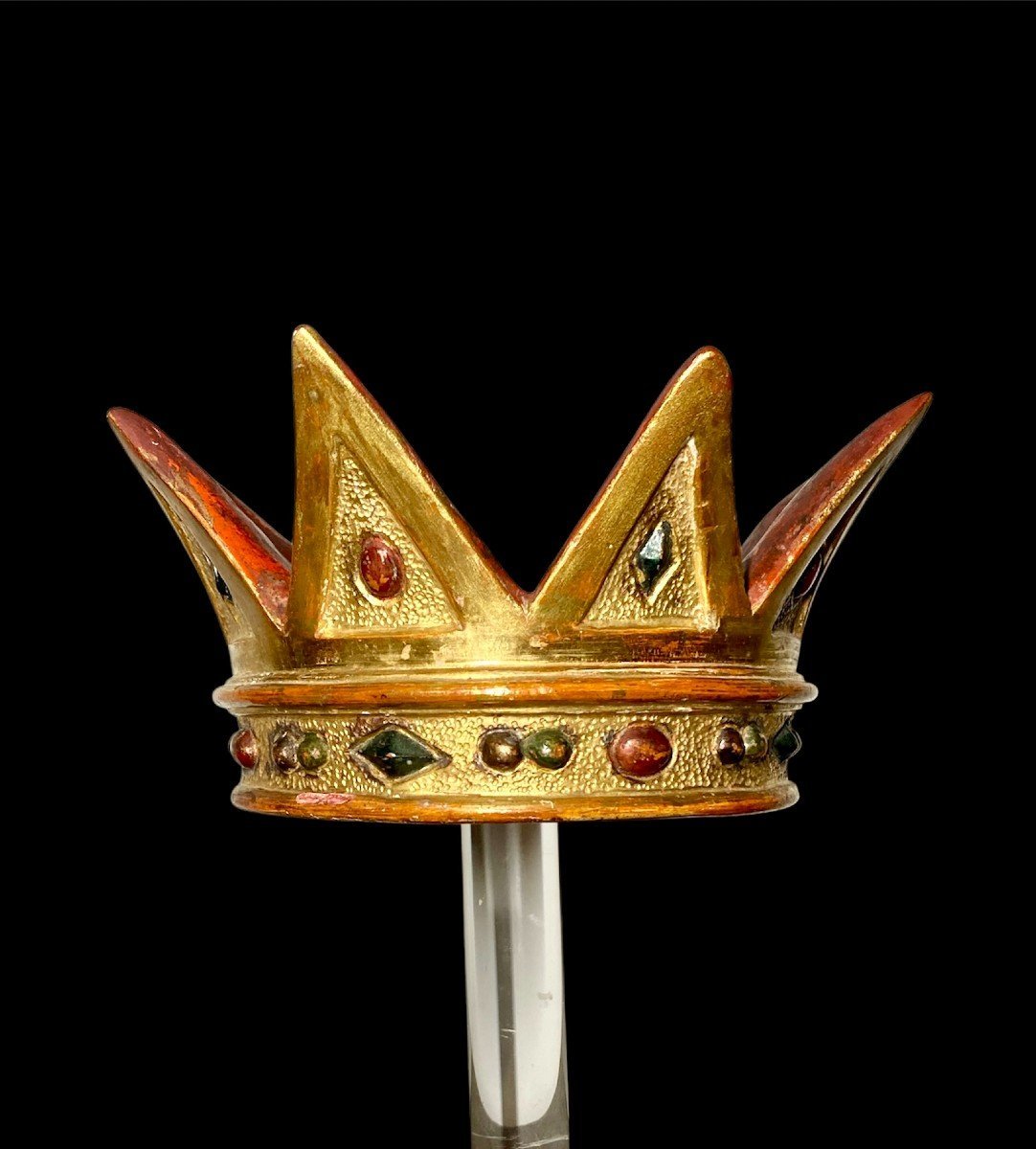 XVIII secolo - Legno dipinto e dorato - Corona