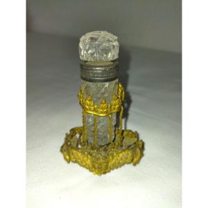 Minerva Hallmark Perfume Bottle On Gold Metal Frame