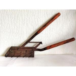 Boxwood Shears, Wood And Forged Steel, Antique Gardening Tool, Collectible