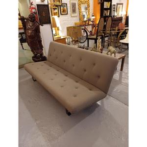 Artifort Sofa