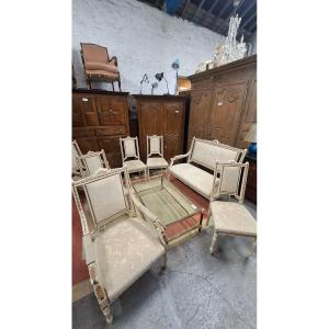 Louis XVI Salon