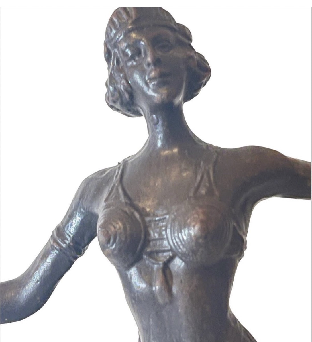 Scultura in bronzo di donna-photo-3