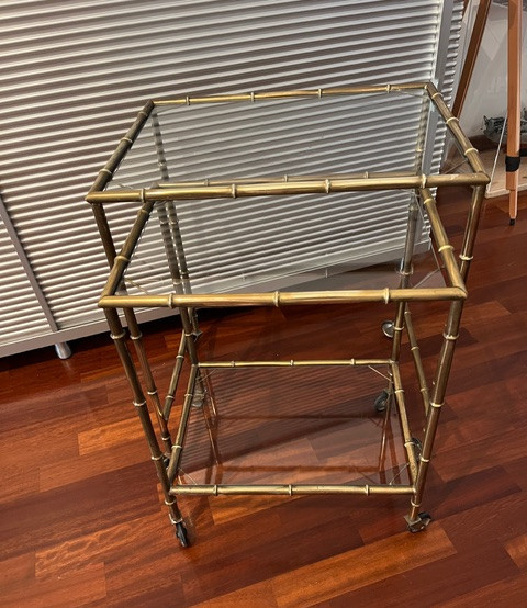 Coppia di tavolini in ottone