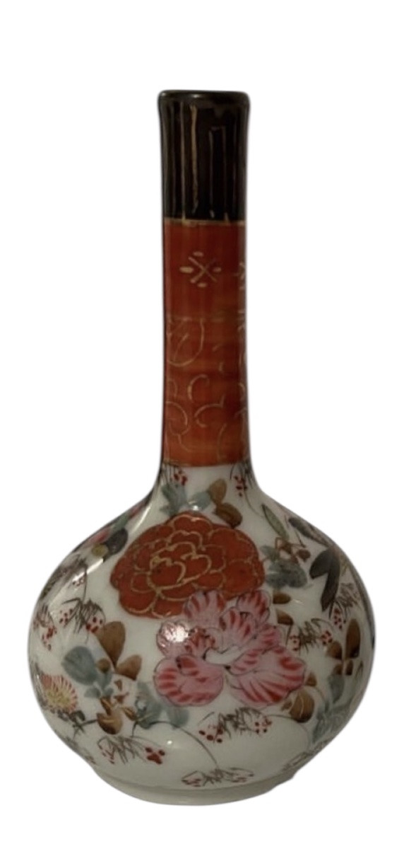 Coppia di vasi in porcellana a motivo floreale con  uccelli, fine XIX secolo, Giappone.-photo-5