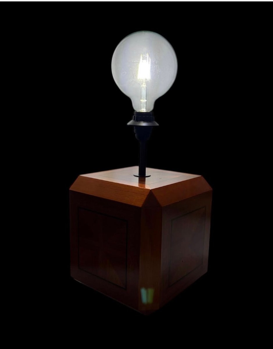 Lampada da tavolo, "Caccia alla Volpe", Design di Fabrizio Poldaretti-photo-3