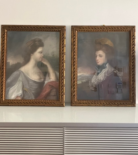 Coppia di ritratti femminili, pastello. XVIII sec.
