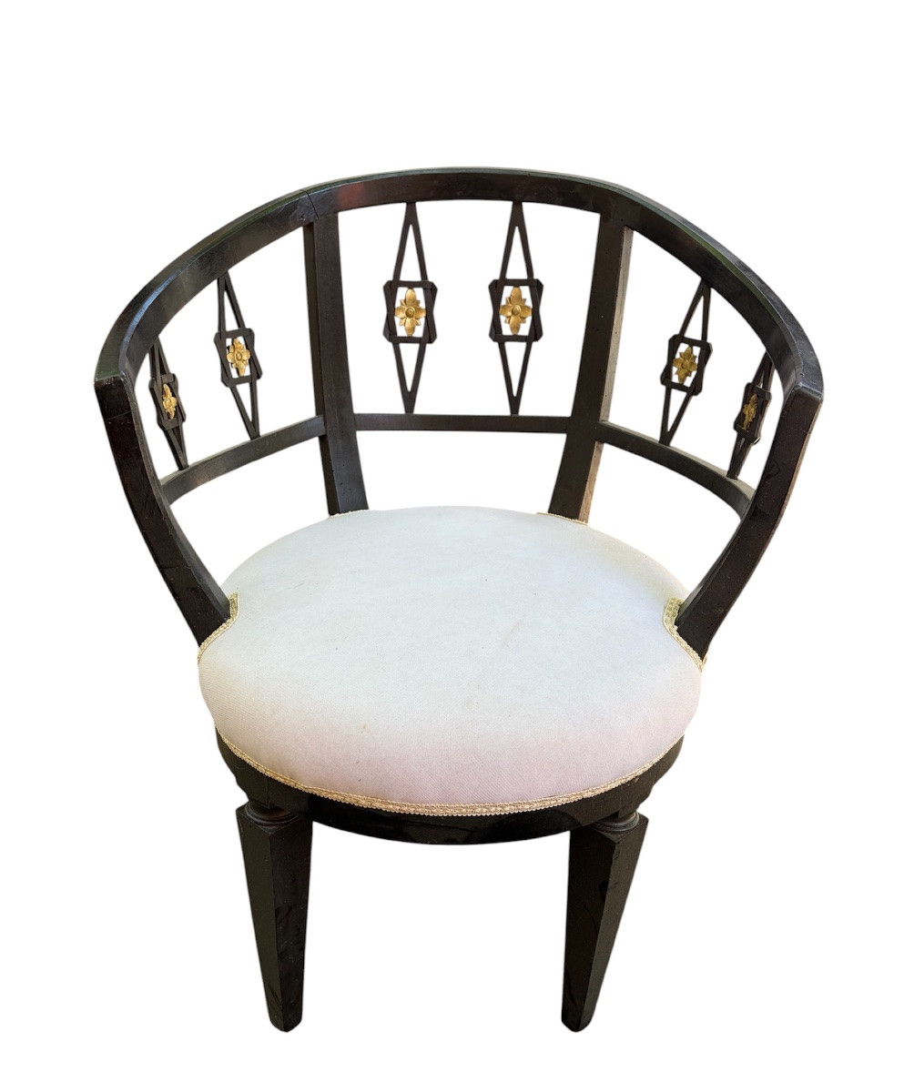 Poltrona Luigi XVI laccata nera con decori dorati-photo-2