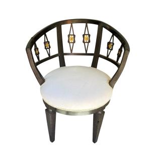 Poltrona Luigi XVI laccata nera con decori dorati
