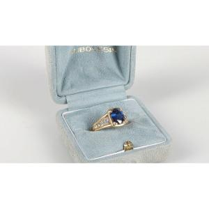 Mauboussin. 18k Yellow Gold Ring Set With A Beautiful Oval-cut Sapphire