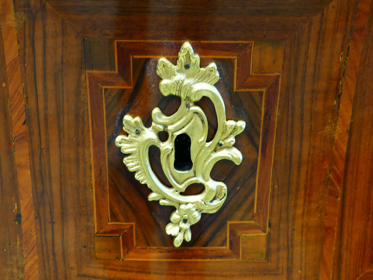 Commode parigina stampigliata Coulon-photo-1