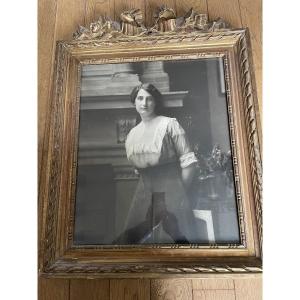 18th-century Frame Containing A 19th-century Photograph 