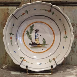 18th Century Nevers Chinese Salad Bowl