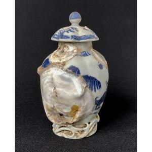 "tea-caddy" From The Shipwreck Off Ca Mau Dated From The Yongzheng Period (c. 1725). Uncleaned