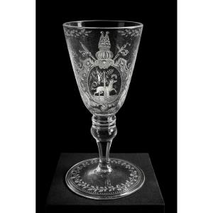 Large Engraved Glass With Coat Of Arms – 1733