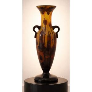"le Verre Français" Vase – Schneider, Circa 1925. Bellflower Decoration – Art Deco