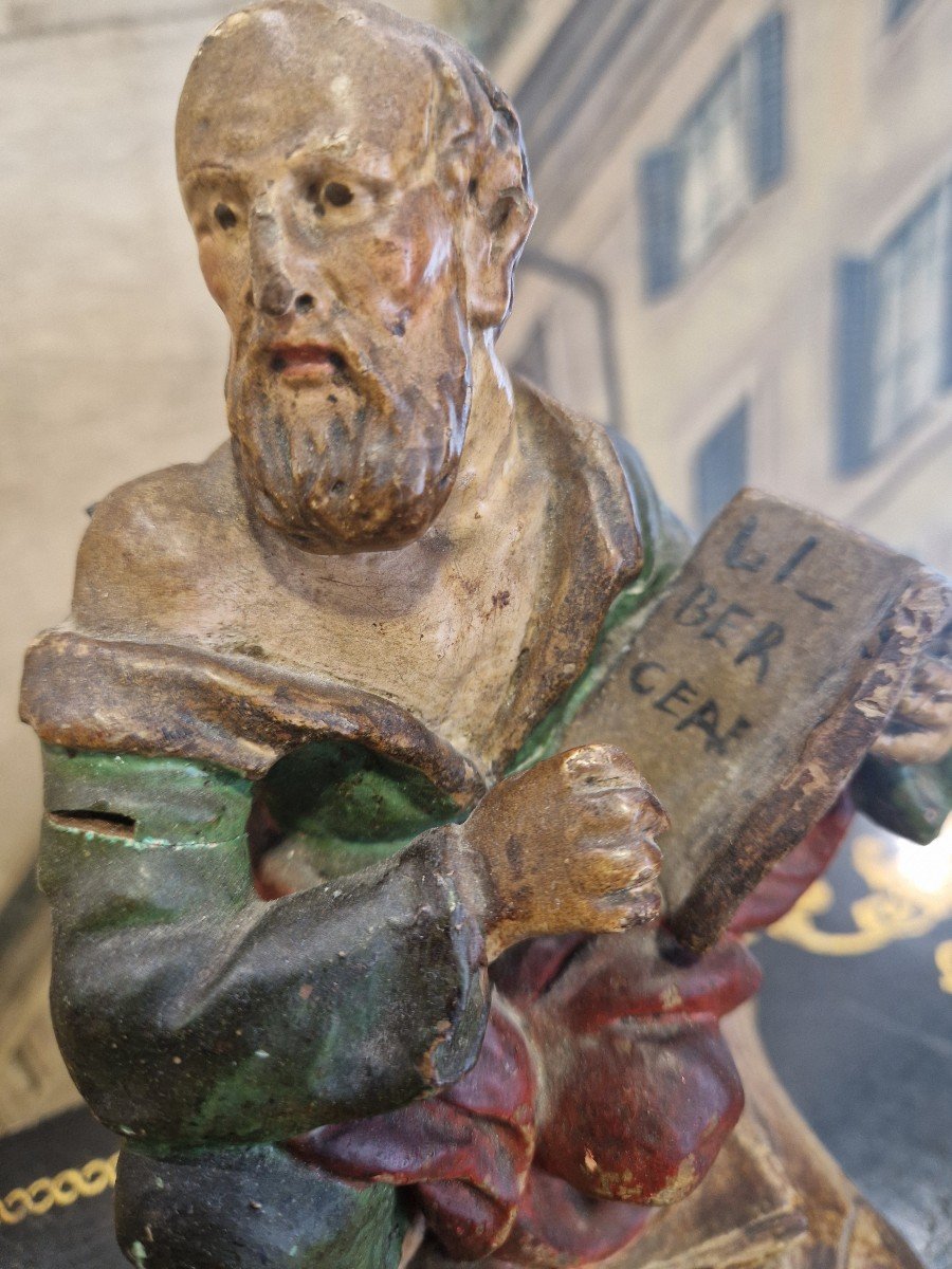 Scultura in legno dipinta raffigurante Santo con in mano un libro. Italia del sud XVIII secolo.-photo-4