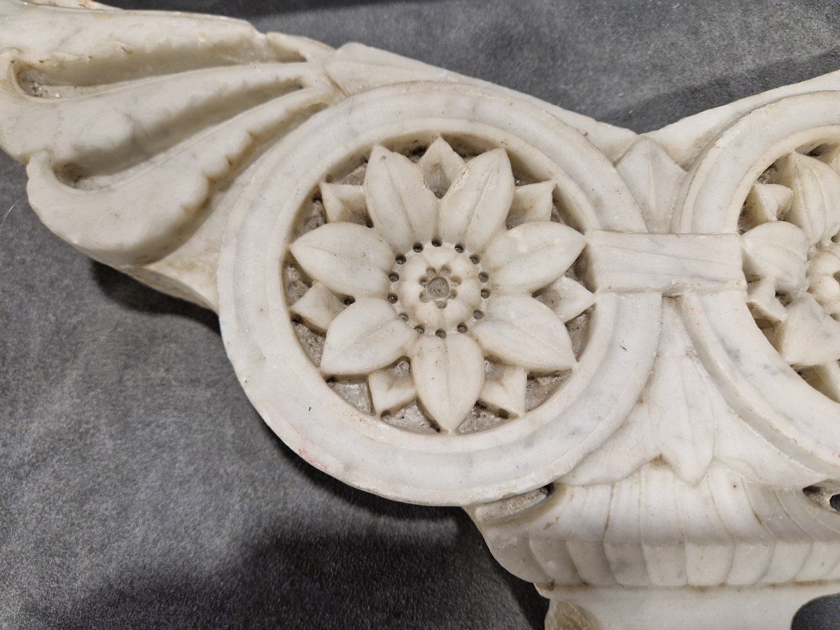 Decorazione in marmo zuccherino realizzanta nel periodo Carlo X-photo-3