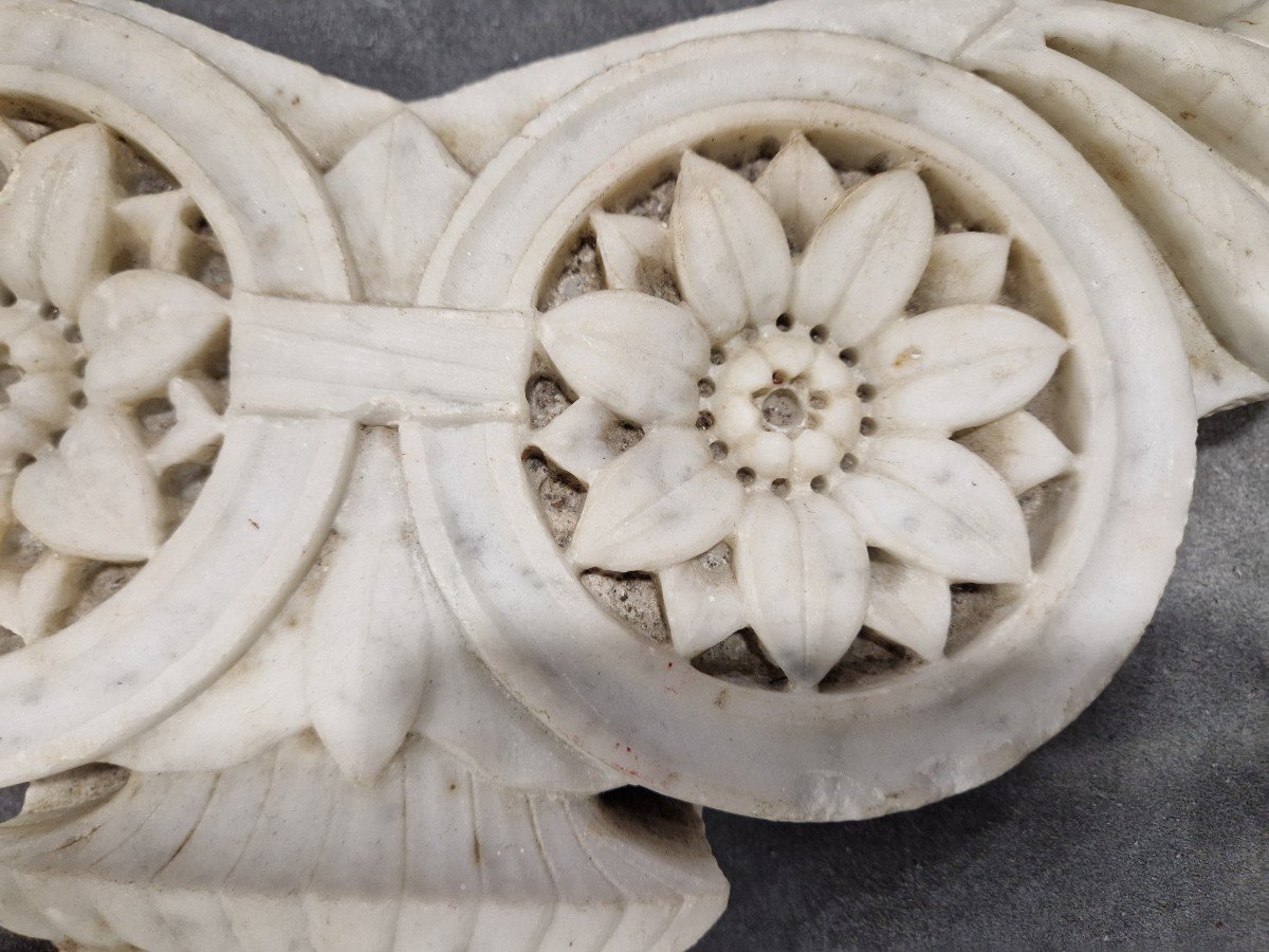 Decorazione in marmo zuccherino realizzanta nel periodo Carlo X-photo-4