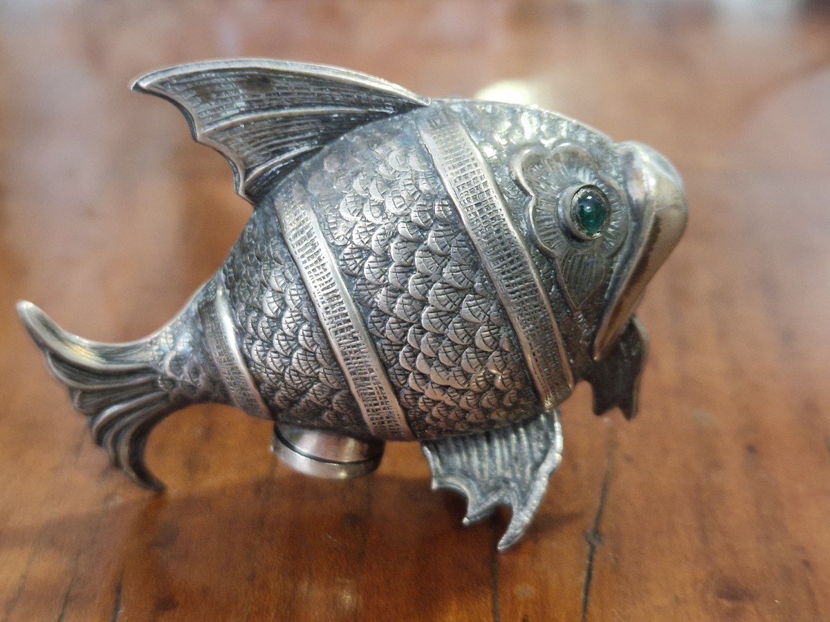 Tris di saliere in argento 800 a forma di pesce. Prodotte alla fine dell'ottocento-photo-3