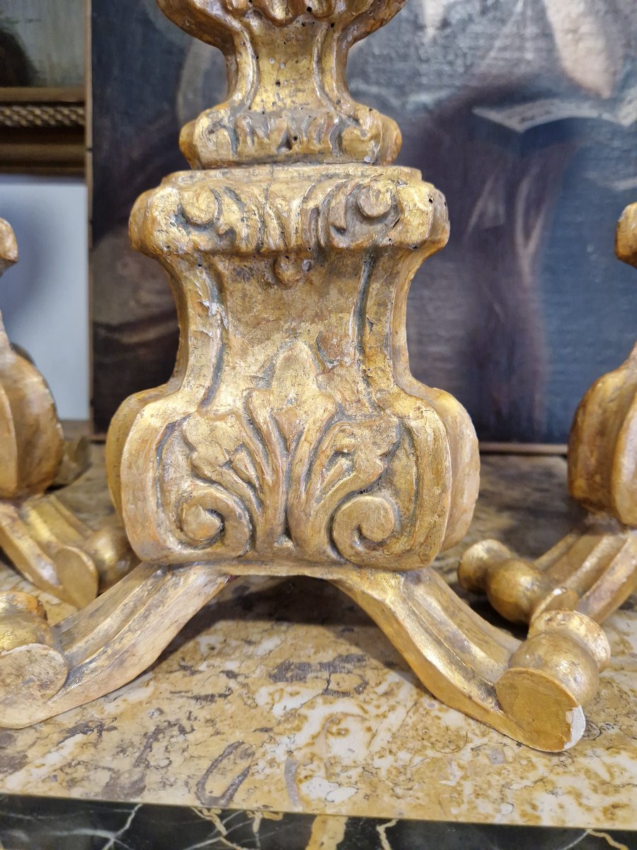 Tre deliziosi candelabri in legno dorato-photo-5