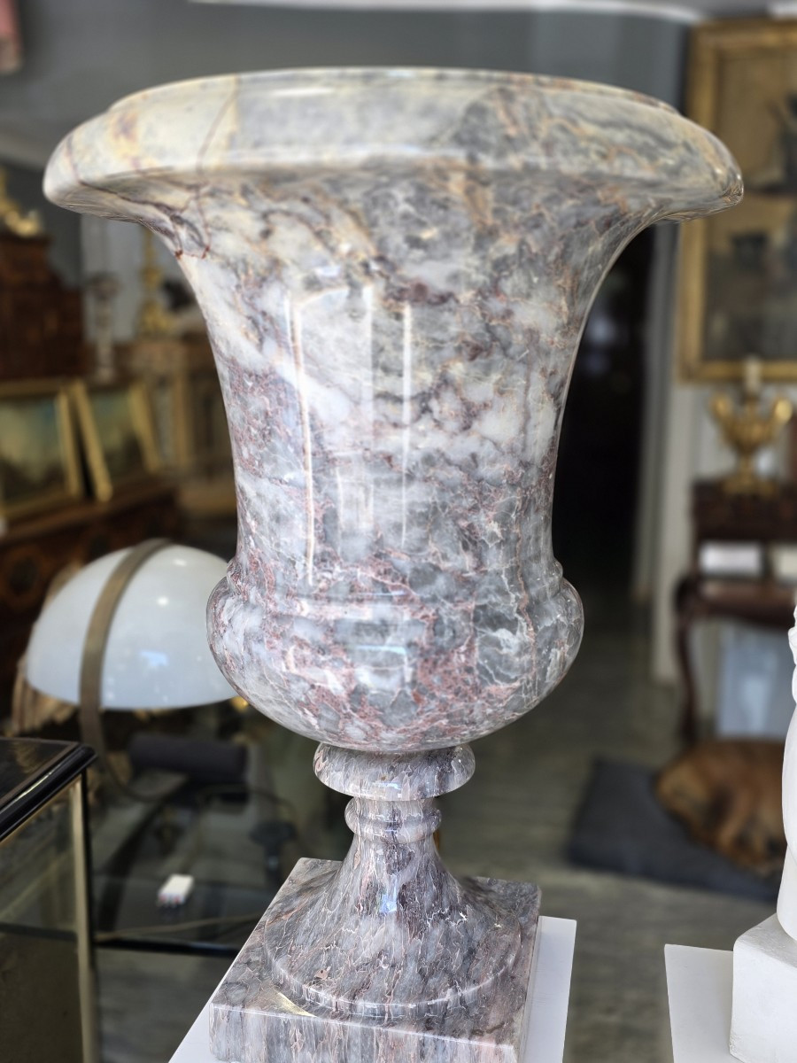 Vaso in marmo di forma medicea, inizio XX secolo