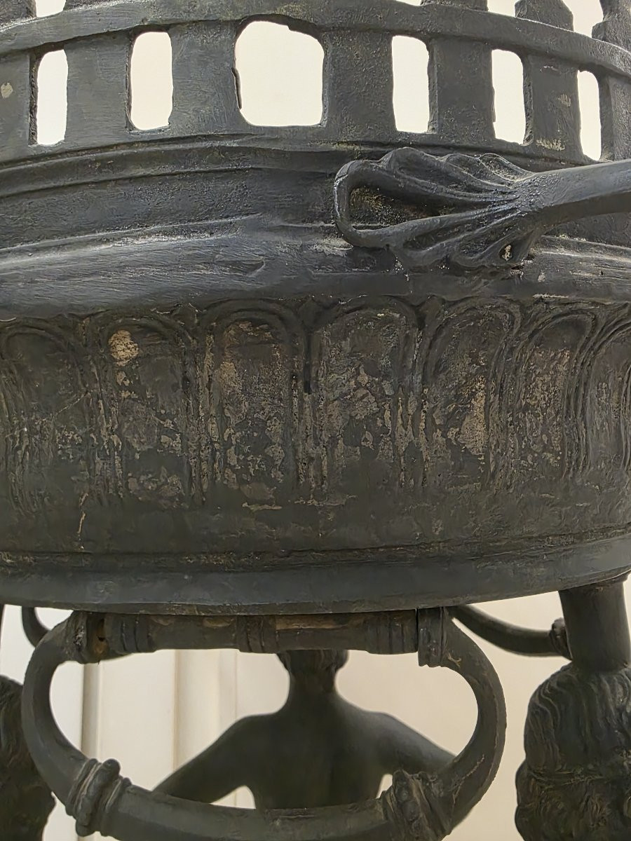 Bracerie a tripode. Bronzo fuso e patinato. Fonderia artistica italiana del XIX-XX secolo.-photo-2