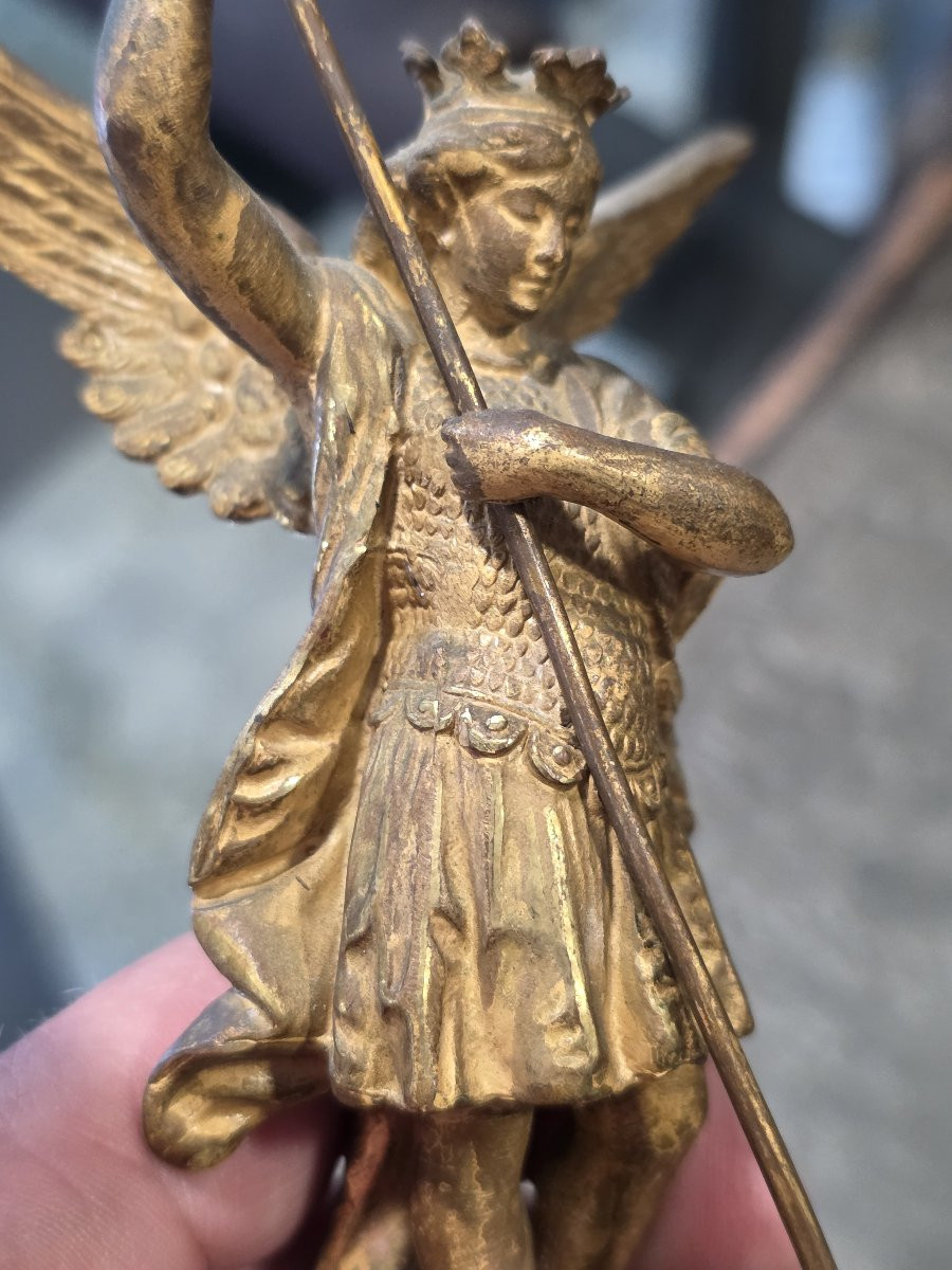 Piccola e antica statua in bronzo dorato finemente cesellata-photo-3