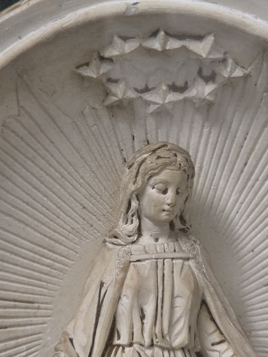 Bassorilievo in scagliola del 1857 (raffigurante l'Immacolata Concezione)-photo-4