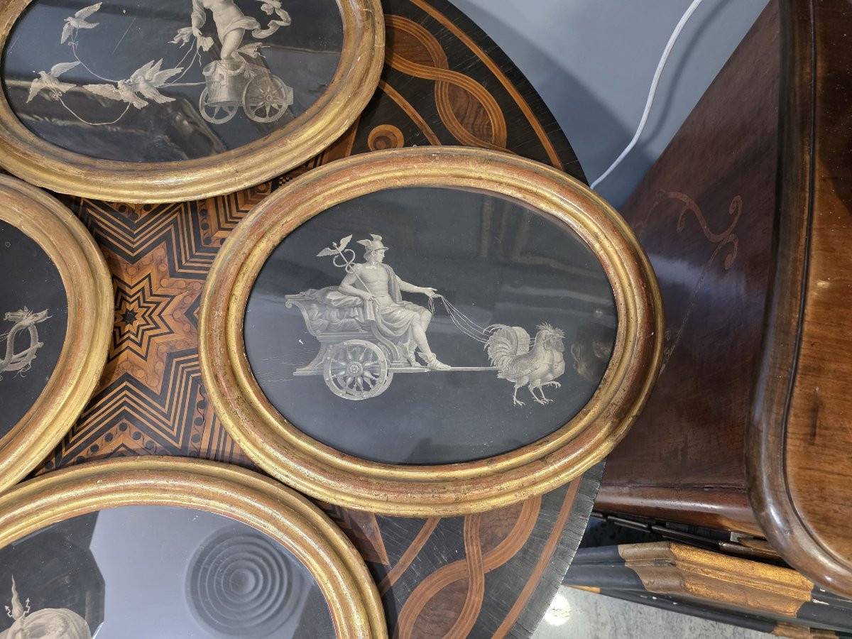 Serie di quattro incisioni su sfondo nero periodo neoclassico-photo-1