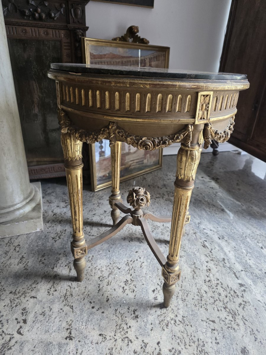 Tavolo tondo in legno dorato con piano in marmo. Epoca metà XIX secolo-photo-2
