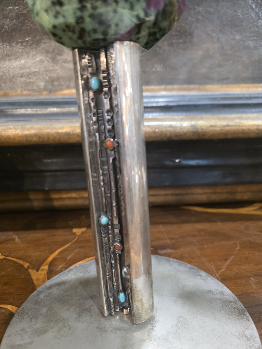 Calice in argento con inserti di corallo e lapislazuli.-photo-2