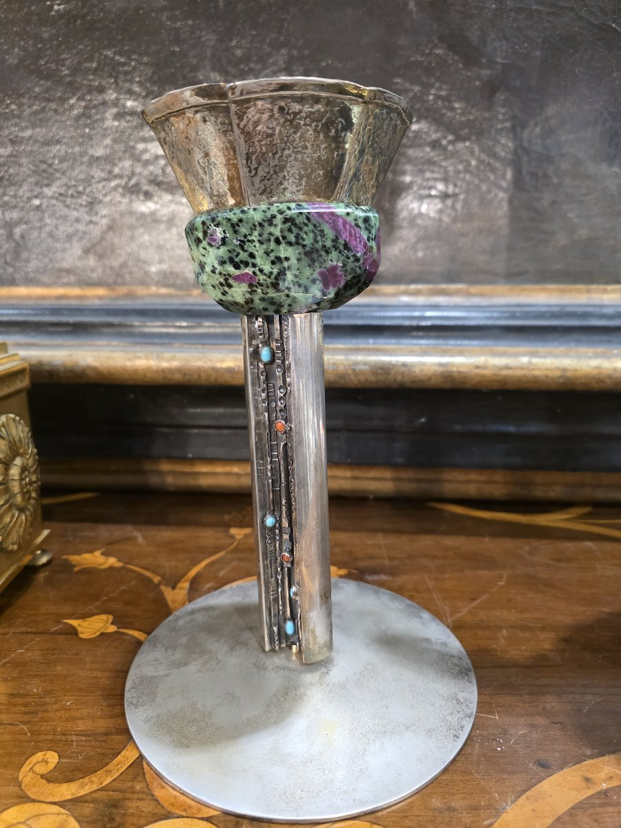 Calice in argento con inserti di corallo e lapislazuli.-photo-3