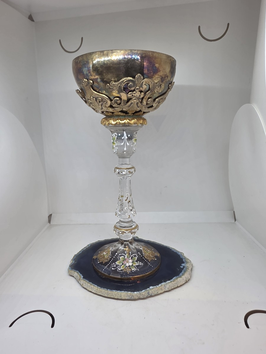 Calice in cristallo dipinto e coppa in argento dorato Italia XX secolo