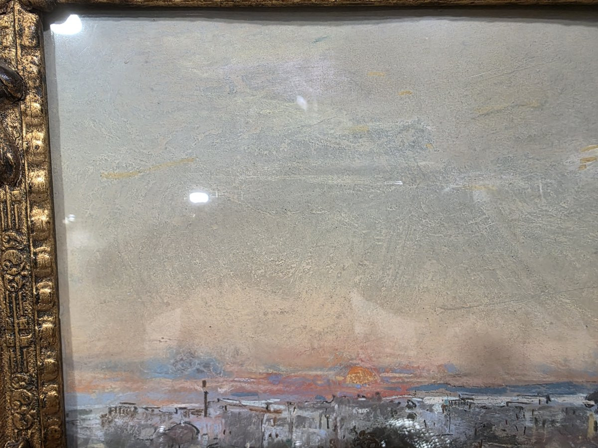 Pastello e acquarello su carta firmato G.Casciaro.  Raffigurante vista di una città-photo-2