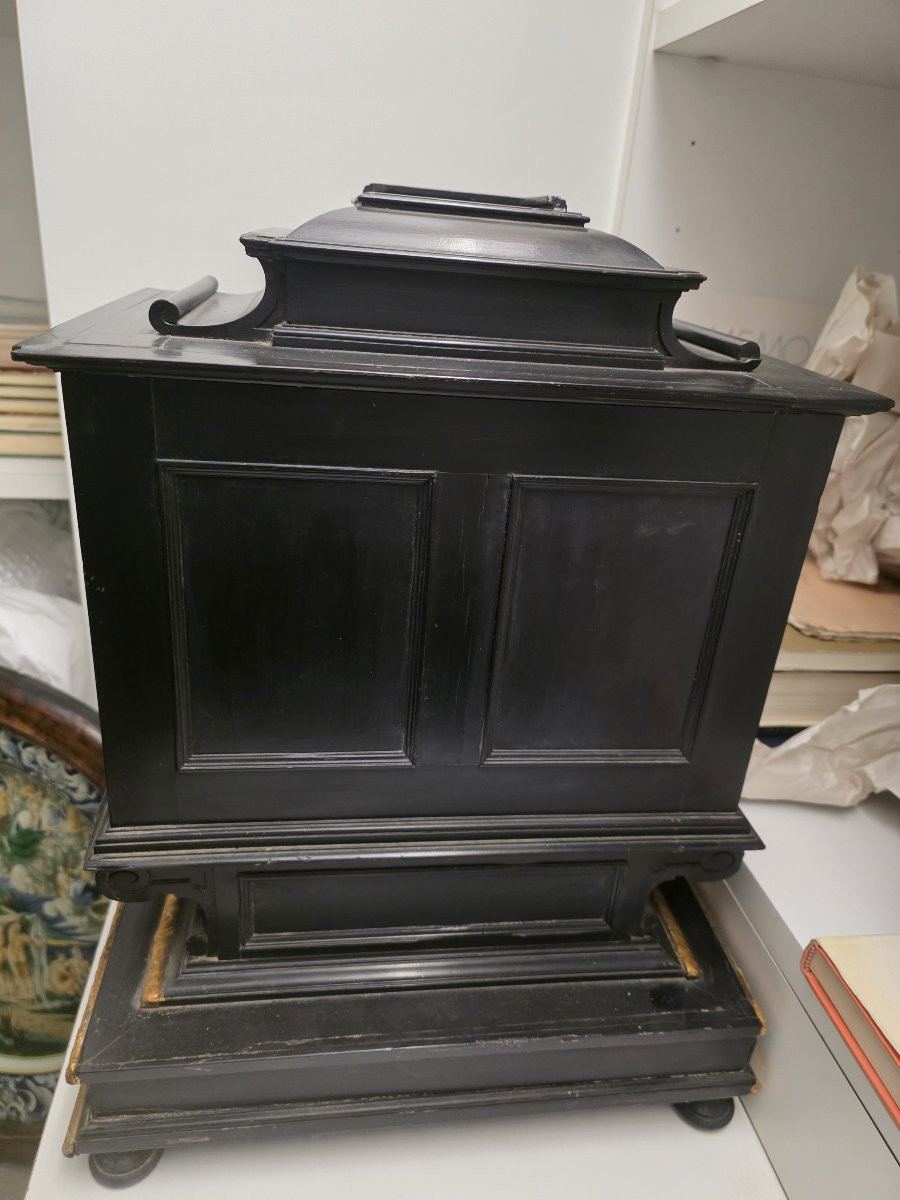 Raffinato Monetiere  - Augusta, inizio XVII secolo-photo-4