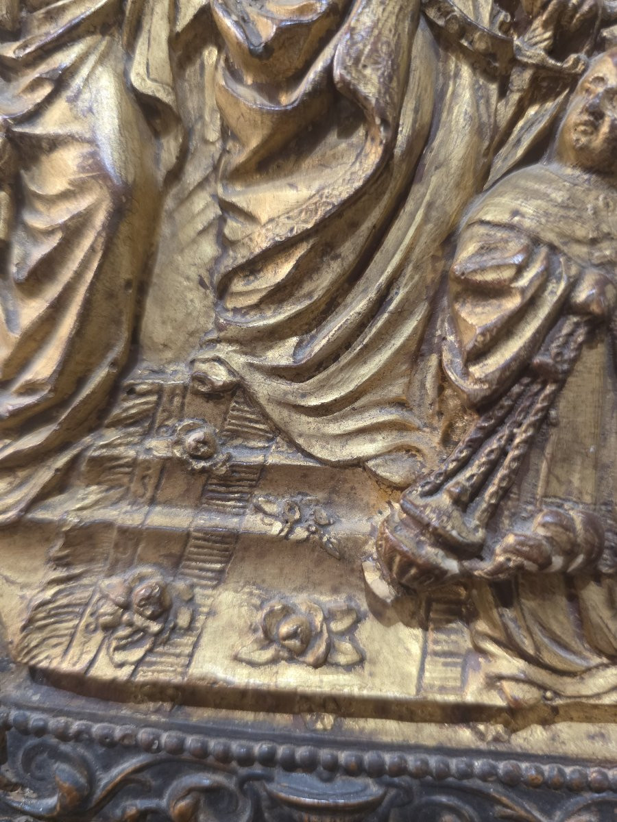 Placca in legno intagliato e dorato raffigurante scena storica, metà del XVIII-photo-4