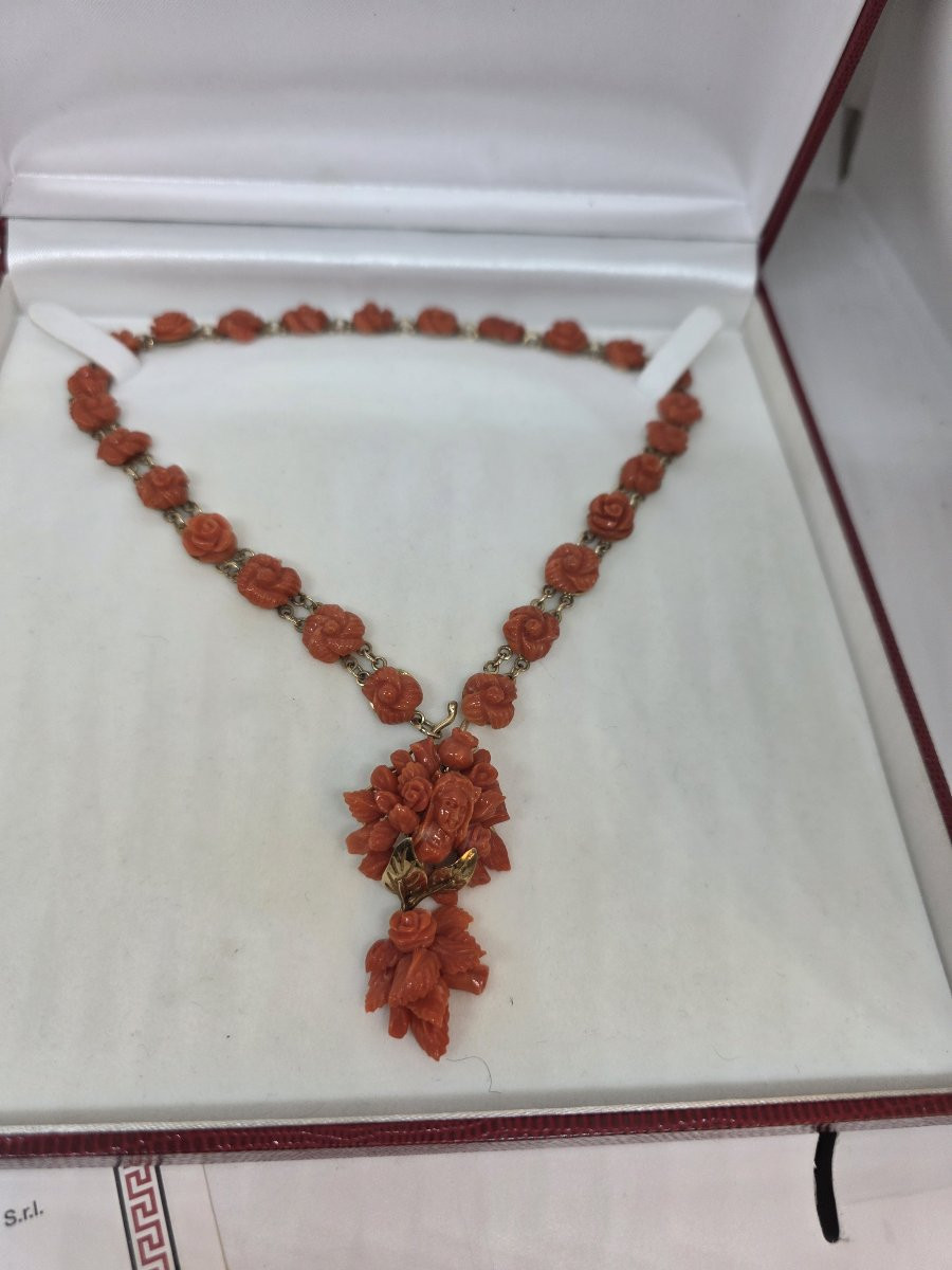 Collana con pendente in oro 9kt e corallo di sciacca-photo-3