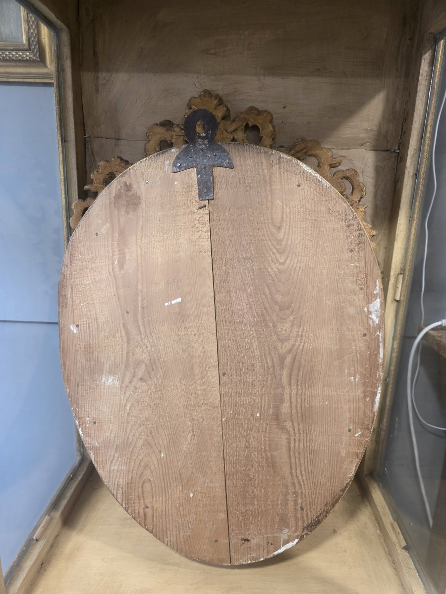 Cristo in legno con croce in legno laccata a finto marmo entro teca dorata-photo-4