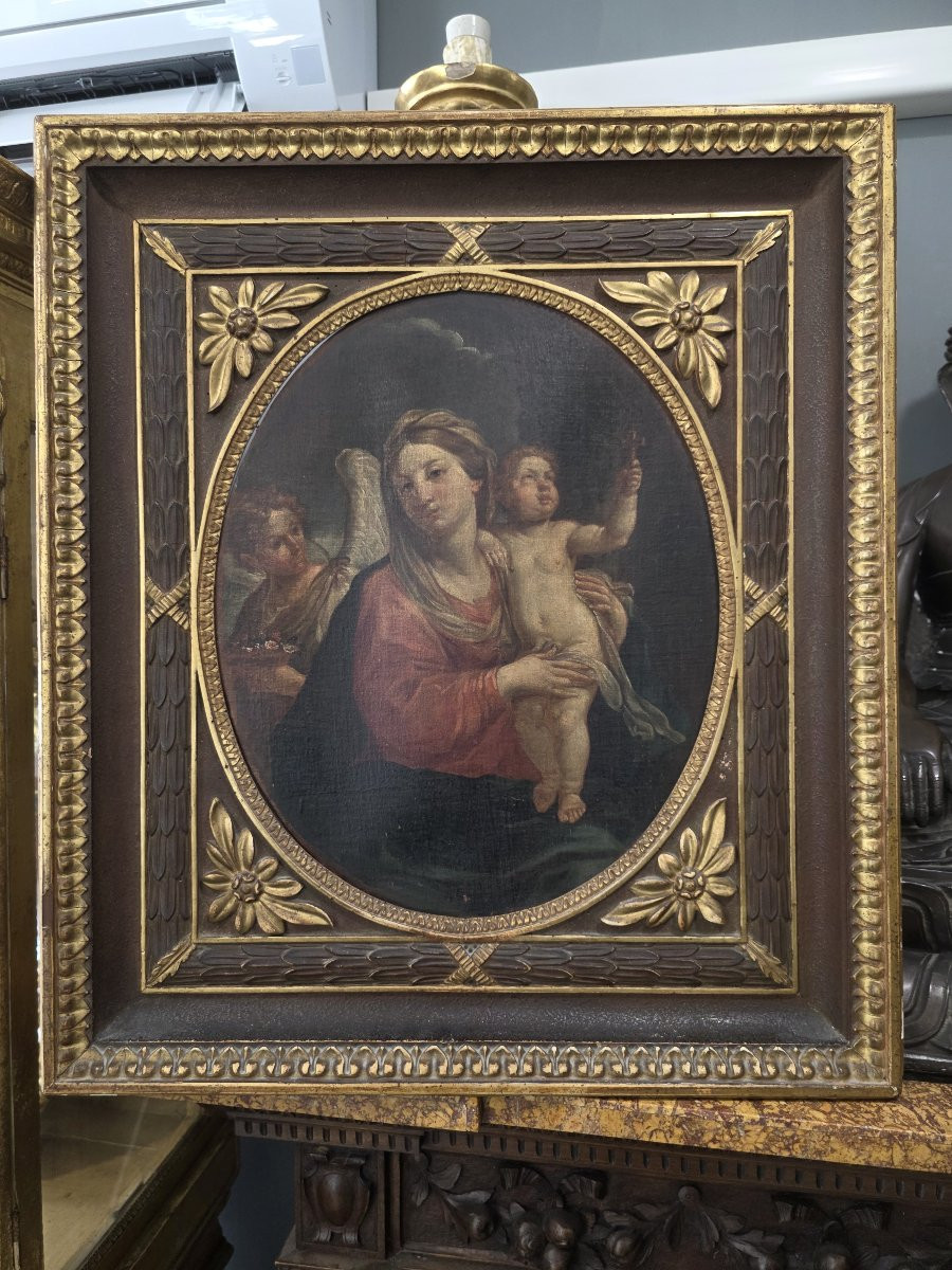 Olio su﻿ tela ovale raffigurante Madonna e Bambino e Angelo. Italia XVII-photo-5