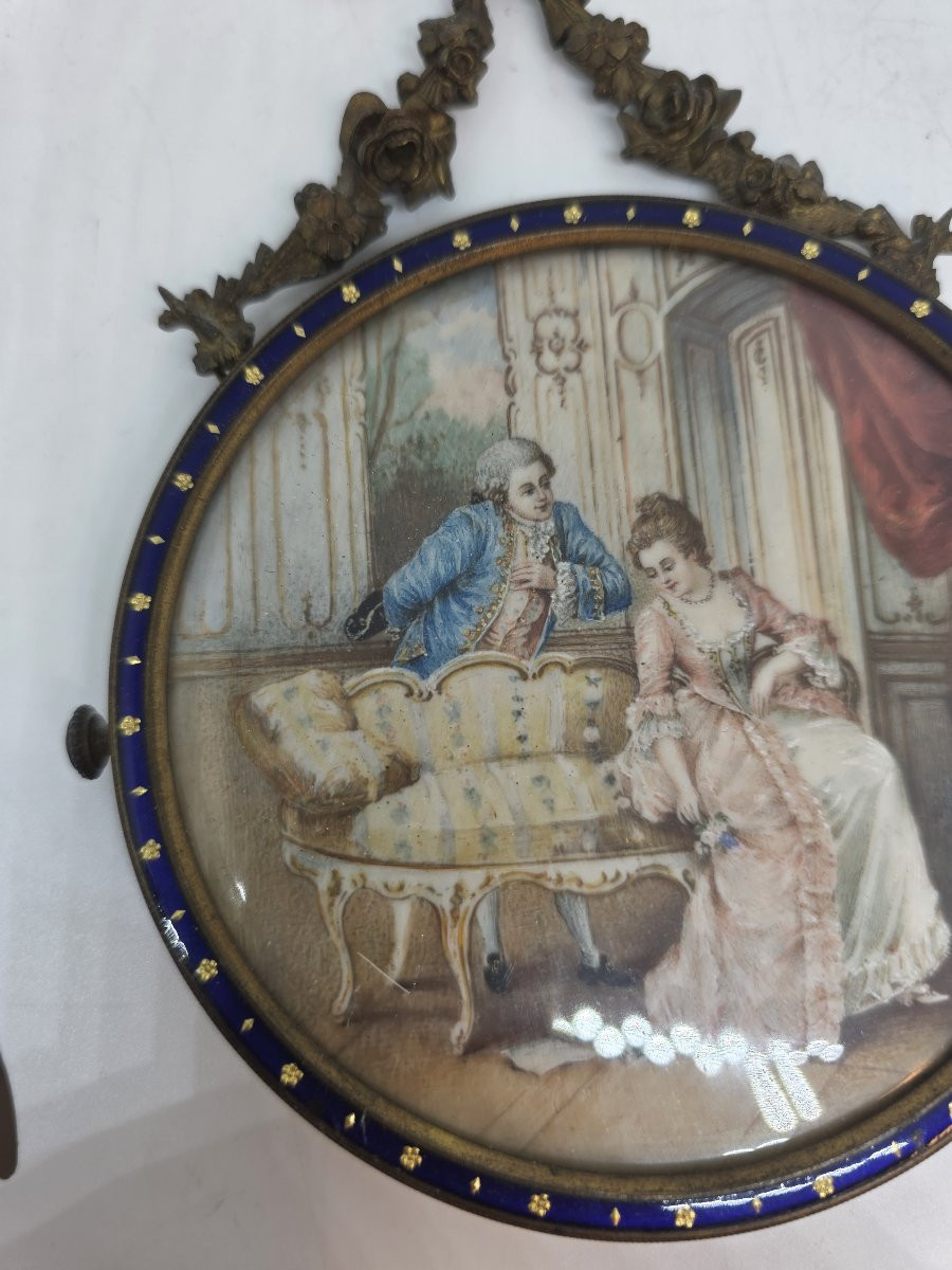 Miniatura circolare incorniciata, che ritrae una scena galante. Francia periodo Napoleone III-photo-1