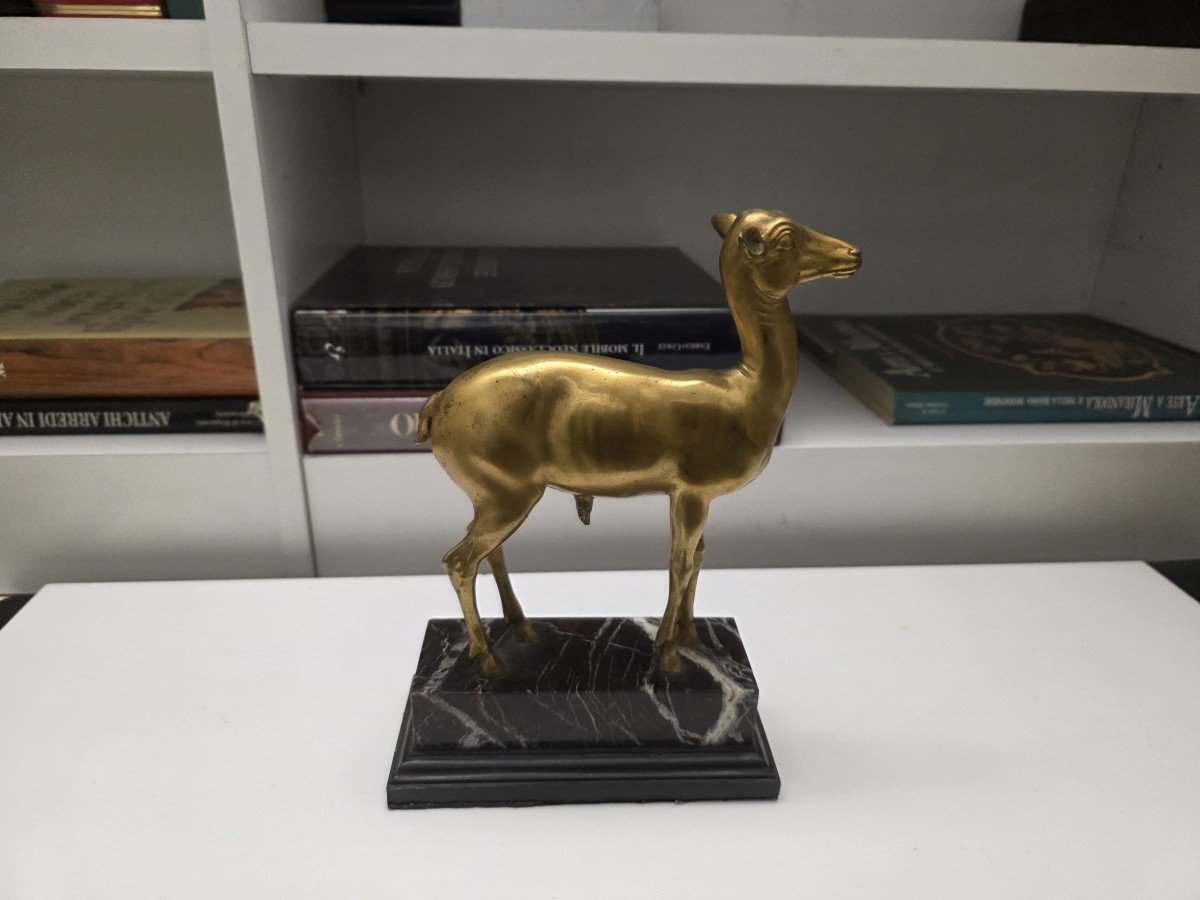 Scultura daino in bronzo dorato Napoli fine ottocento