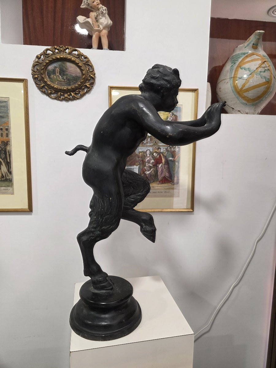 Grande scultura in bronzo, un fresco Fauno. Italia fine Ottocento-photo-2