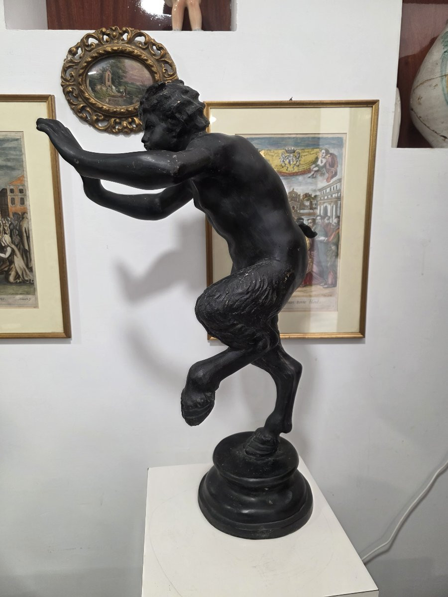 Grande scultura in bronzo, un fresco Fauno. Italia fine Ottocento-photo-1