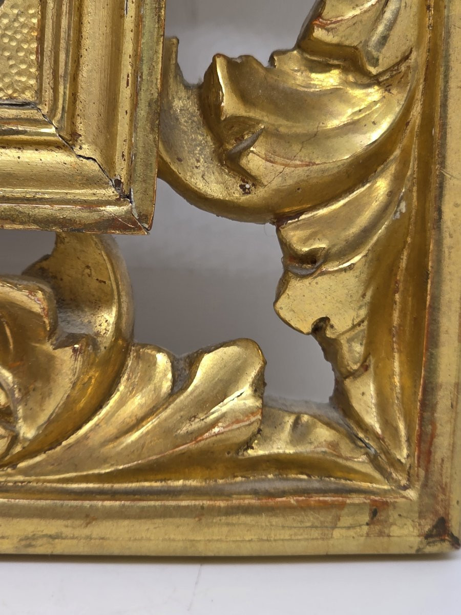 Ritratto in miniatura di profilo di una giovane donna entro cornice dorata (XIX secolo)-photo-4