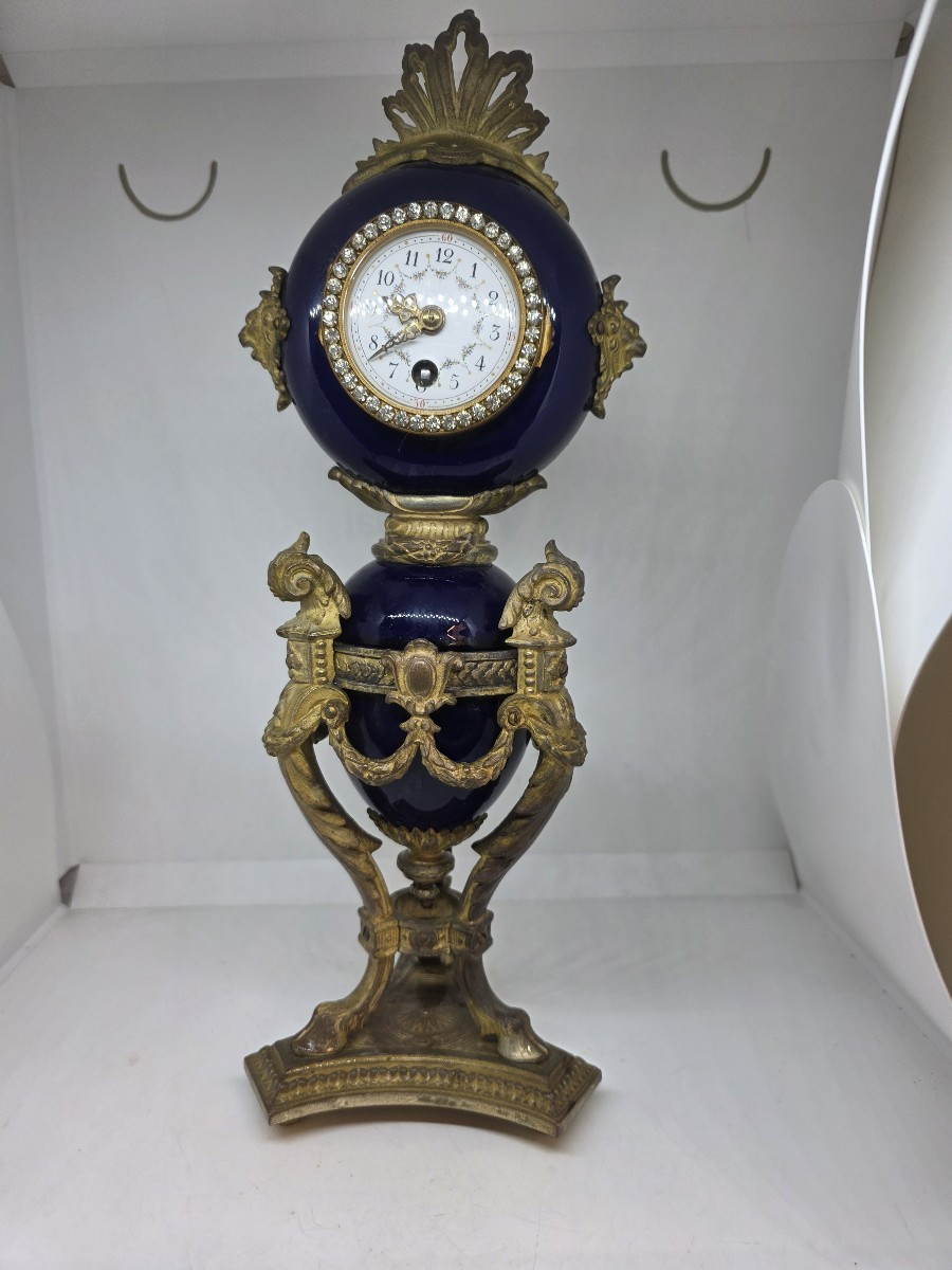 Orologio da tavolo a forma di vaso (o "orologio ad urna") francese epoca napolenoe III