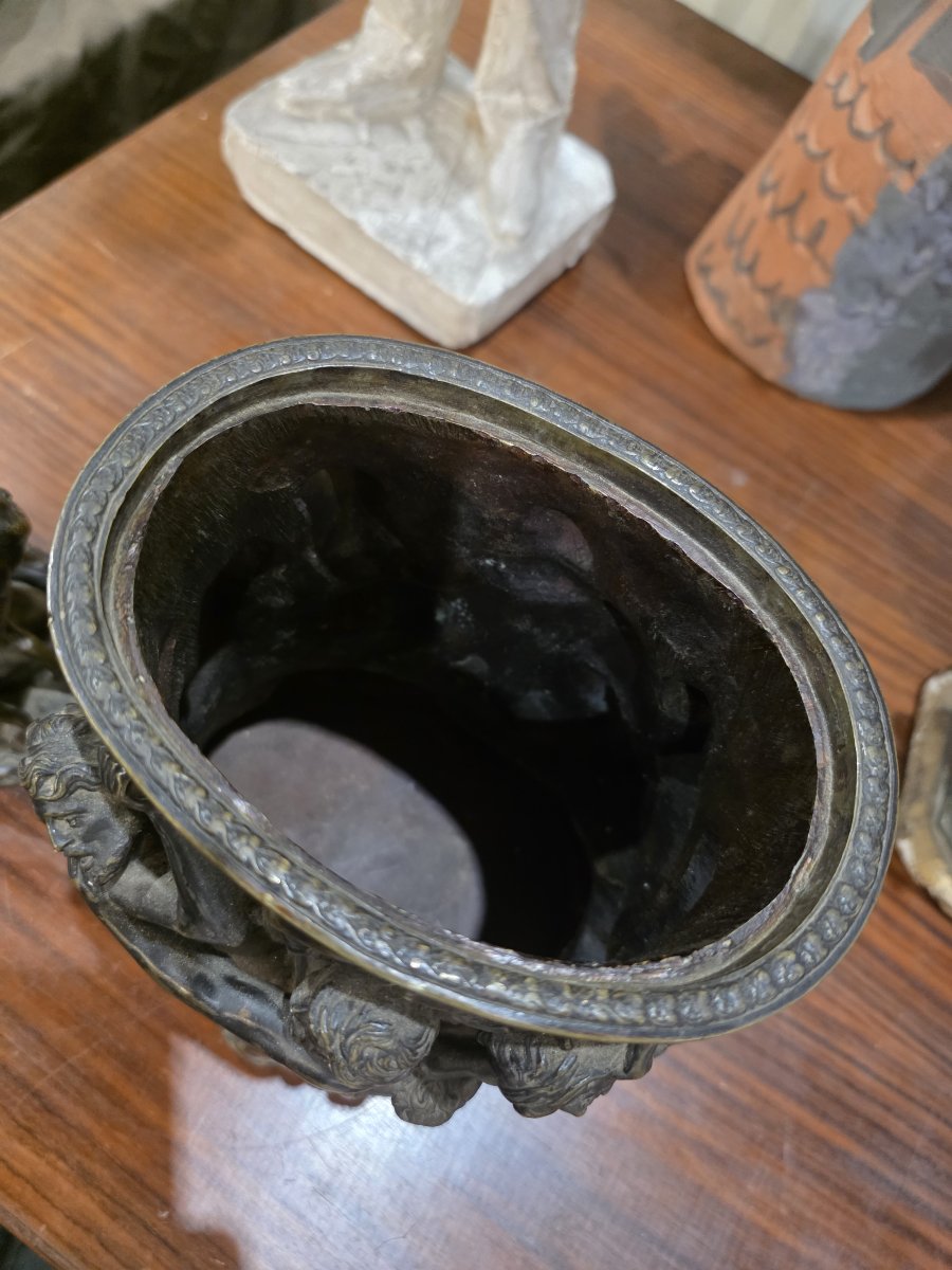 Interessante boccale in bronzo brunito a rilievo con Centauromachia – XIX secolo-photo-2