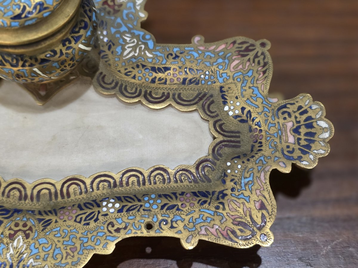Raffinato Calamaio in Bronzo Dorato, Smalti Champlevé e Onice – Francia, Epoca Napoleone III-photo-2